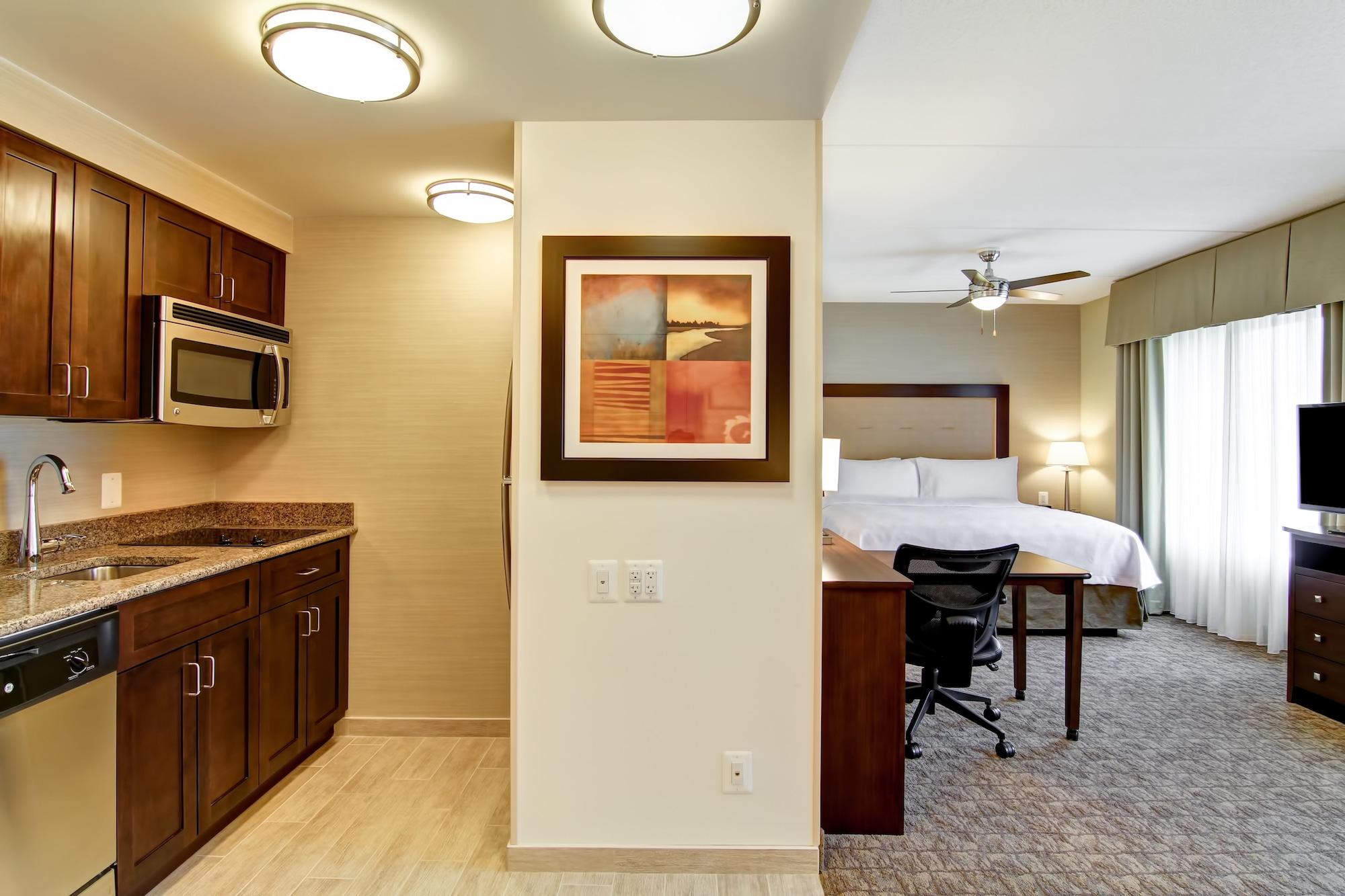 Homewood Suites By Hilton Woodbridge Exterior photo